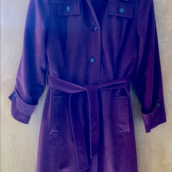 Vintage Women’s Outerwear - Picture 2 of 10